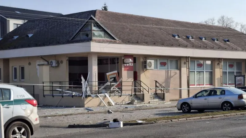 Návrat bankomatovej mafie? Západ čelí vlne výbuchov. Odborníci vysvetľujú taktiku lupičov  - Domáce - Správy - Pravda