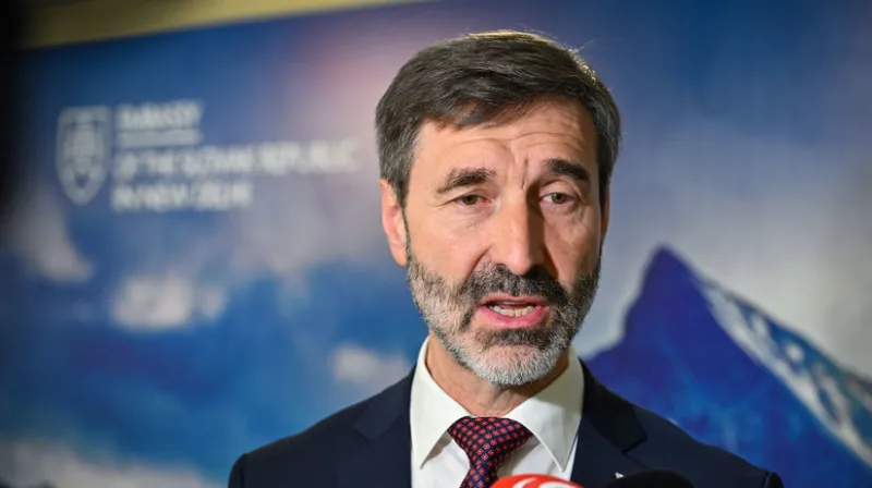 Blanár: Informácie o zvážaní migrantov sú hlúposťou ako voda v prútenom koši - Domáce - Správy - Pravda