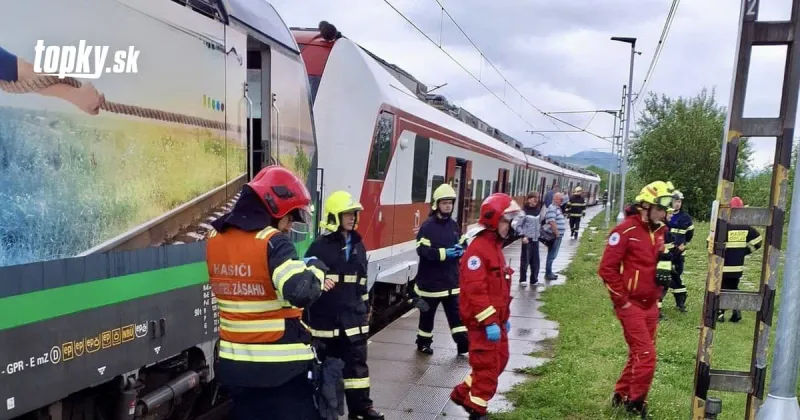 V železničnej stanici Krpeľany sa zrazili dva vlaky