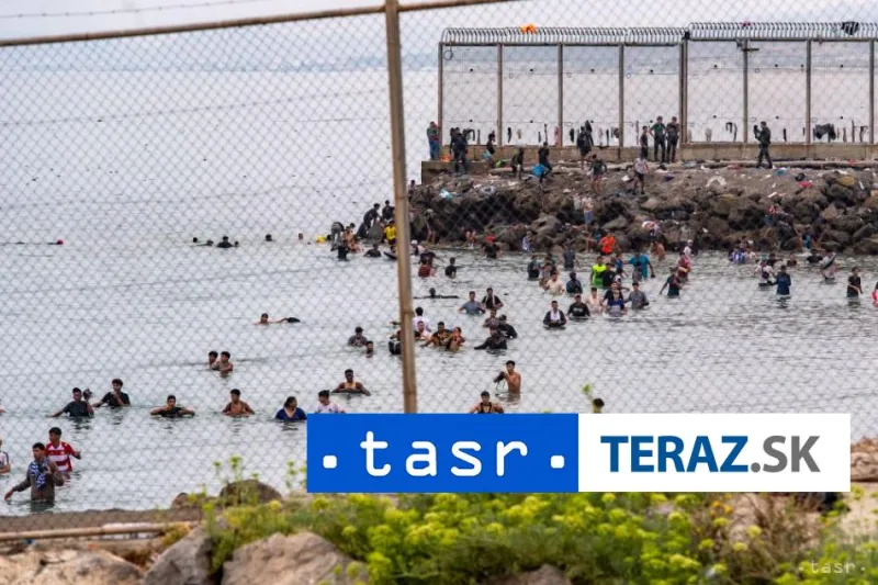 Madrid popiera, že ignoroval varovanie pred návalom migrantov do Ceuty