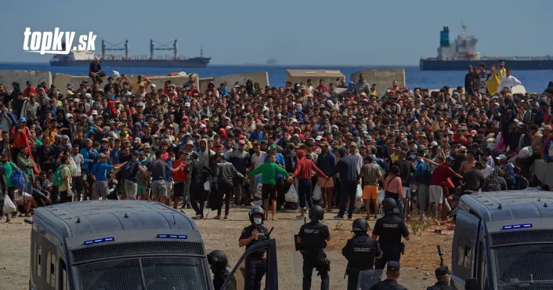 Drvivý nápor migrantov v španielskej exkláve: Brusel posiela núdzovú pomoc