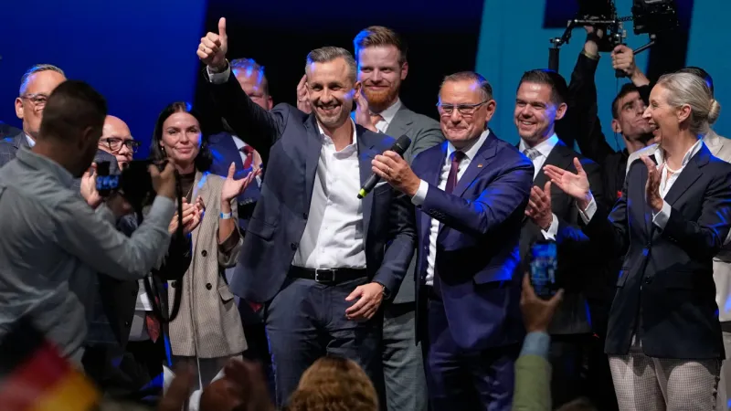 Výroba zbraní sa bude hodiť. Pri deportačnej ofenzíve proti migrantom, šokuje líder AfD Siegmund - Svet - Správy - pravda.sk