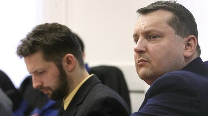 Odsúdený Pachinger je opäť na slobode, po Brtvovi pátra polícia - Domáce - Správy - Pravda.sk