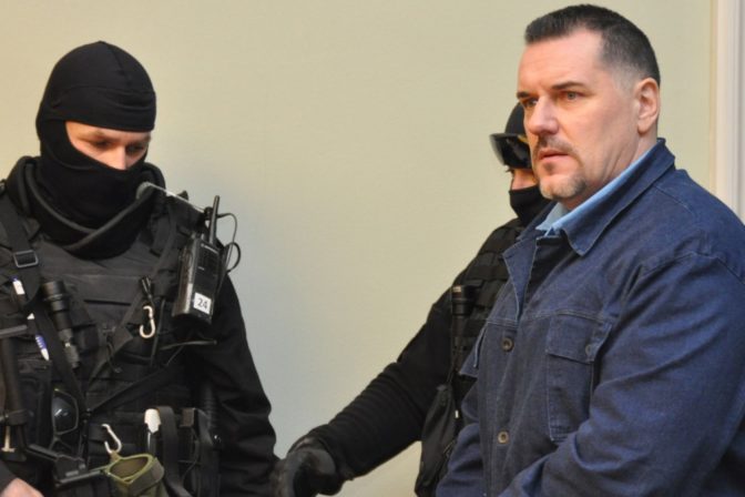 Zatkli pravú ruku bývalého šéfa podsvetia Mikuláša Černáka - Webnoviny.sk
