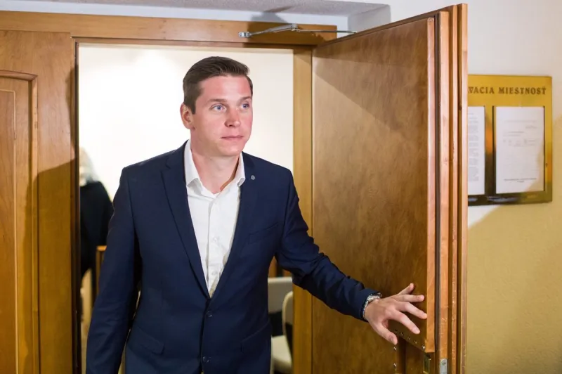 Súd odsúdil Rybaniča, musí sa Kaliňákovi ospravedlniť - domov.sme.sk