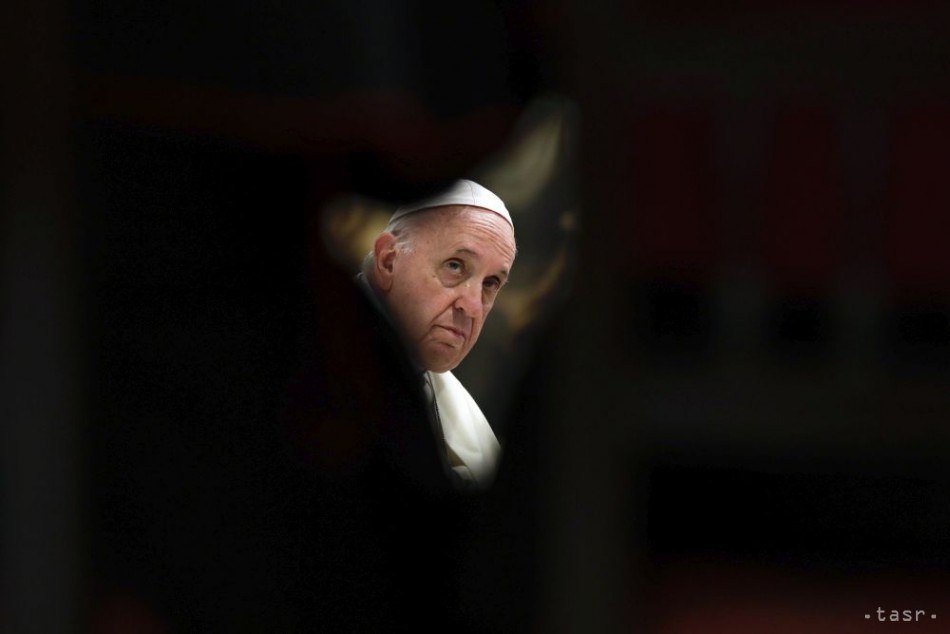 Pápež označil utajovanie sexuálneho zneužívania v cirkvi za skazenosť