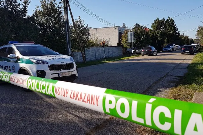 HORÚCA AKTUALITA: Policajti zadržali podozrivých z vraždy Kuciaka a Kušnírovej | Dnes24.sk