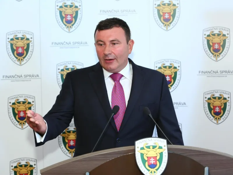 Opozícia žiada okamžité odvolanie Imreczeho a Makóa: Kažimír si vyžiadal čas na reakciu | Topky.sk