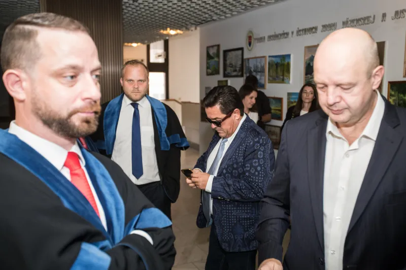 Kočner odovzdal originály televíznych zmeniek - domov.sme.sk