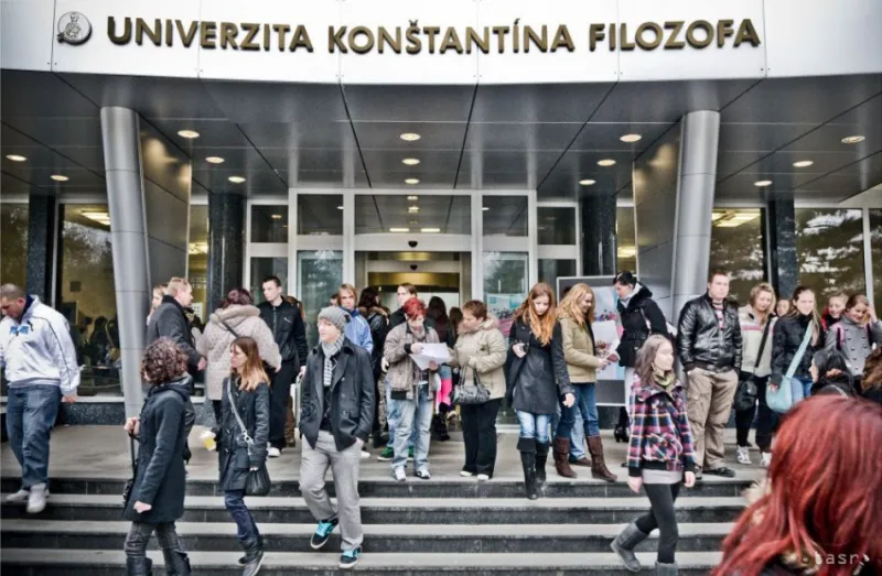 Lektori z Digital Media Campus prebrali na UKF výučbu po J. Kuciakovi