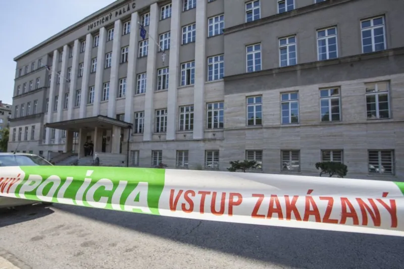 Kauza Glance House: Pojednávanie odložené pre bombu - domov.sme.sk