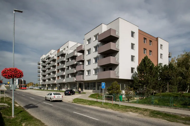 Na vine je prokuratúra, tvrdia oklamaní klienti z kauzy Glance House - domov.sme.sk