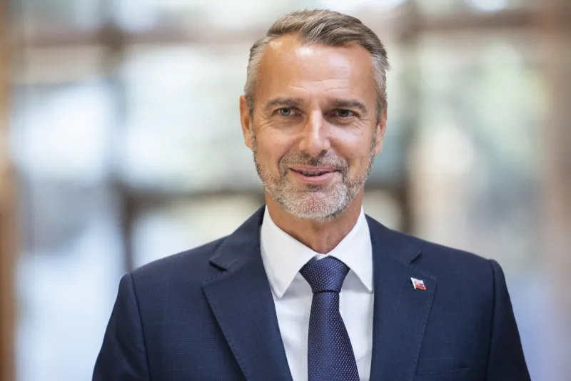 Raši debatoval so Sulíkom, vytýkali si Kočnera - domov.sme.sk