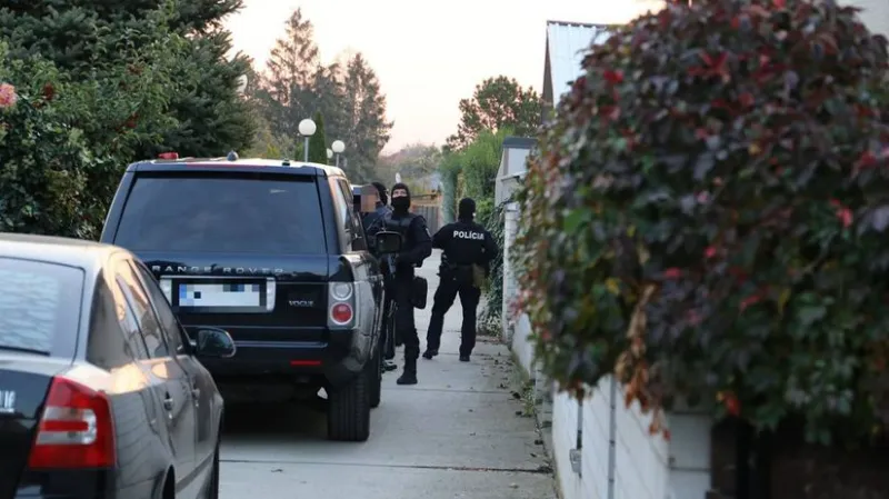 Polícia prehľadáva Kočnerove nehnuteľnosti - Domáce - Správy - Pravda.sk