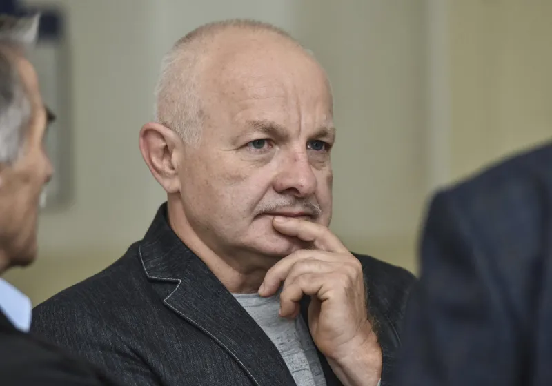 Náhrada škody v kauze platinových sít bude predmetom civilného konania - domov.sme.sk