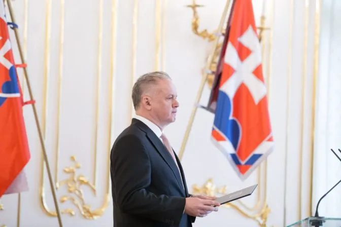 Kiska dostal od tajných správu o prepojení štátu na mafiu, podvody vraj kryli z najvyšších miest - Webnoviny.sk
