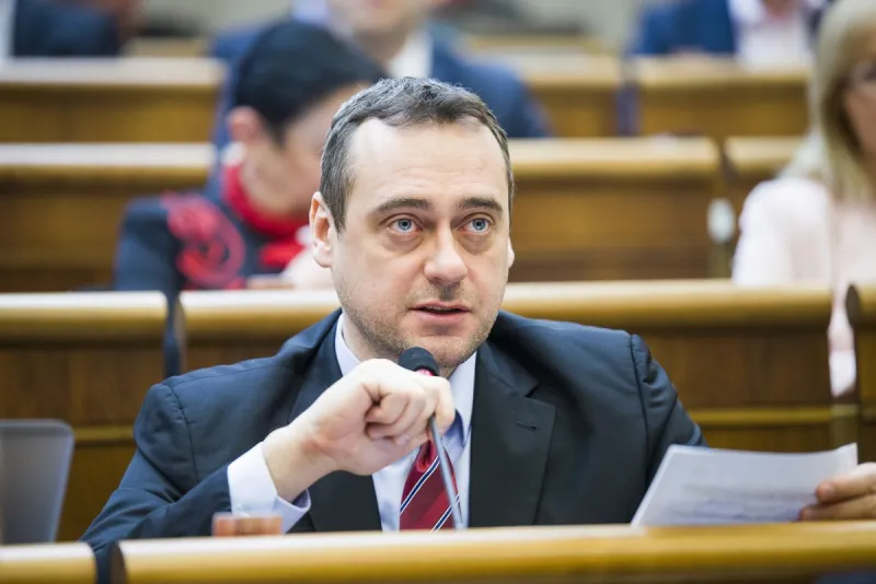 Polícia sa zaoberá trestným oznámením od Rajtara z SaS - domov.sme.sk